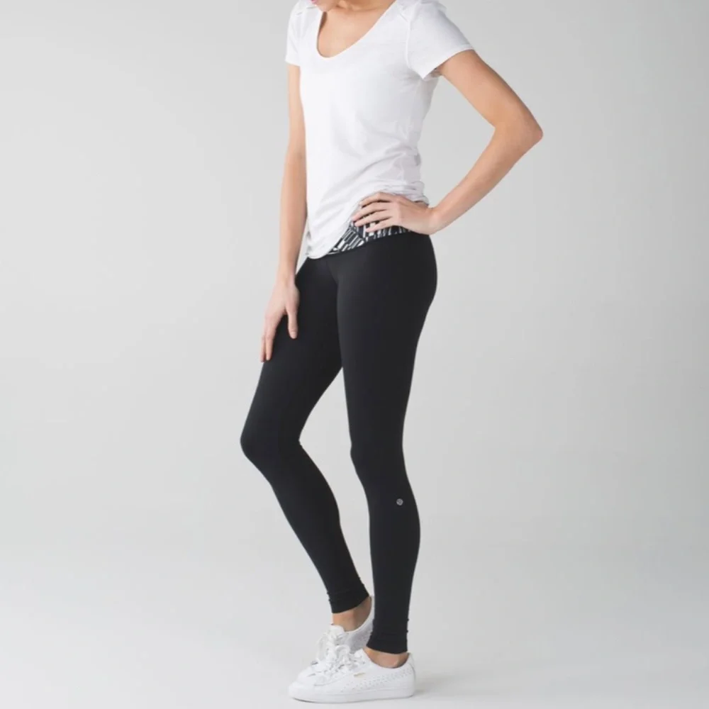 Lululemon Wunder Under Black / Ying Yang Stripe White Black Size 4 - Picture 4 of 11